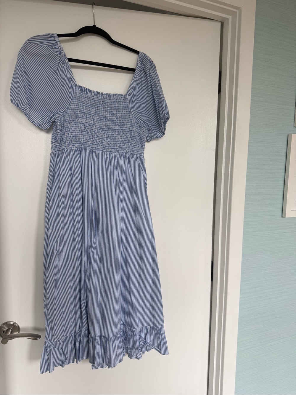 Jcrew Smocked Puff-Sleeve Blue Stripe Dress - Picture 4 of 4